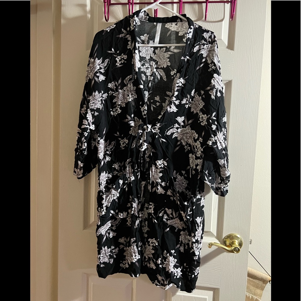 Spiritual Gangster One Size Floral Kimono - Picture 3 of 9